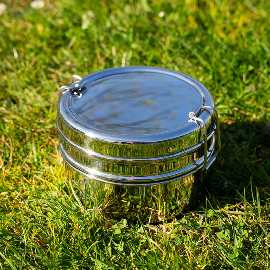 RVS Ronde bento in het gras