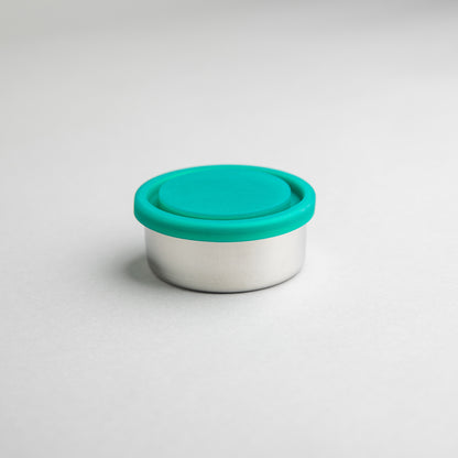 klein rvs fruitbakje met groenen deksel